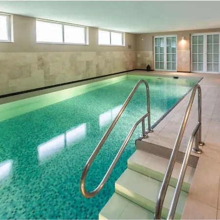 Duxcaar La Comfortable Villa