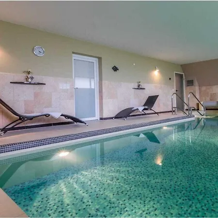 Duxcaar La Comfortable Villa Groß Schwansee